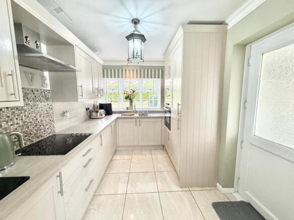 Cenarth Drive, Aberdare photo 4