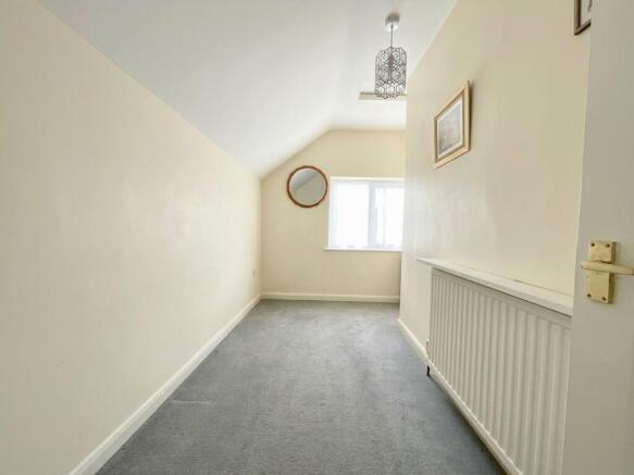 3 bed Semi-Detached Bungalow for sale Image 10