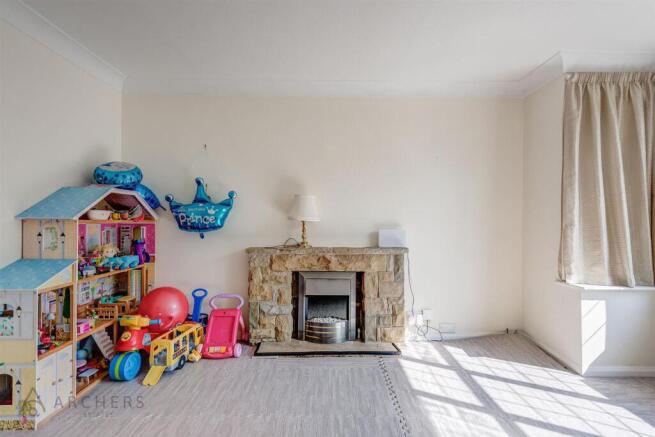3 bed Detached for sale Image 9
