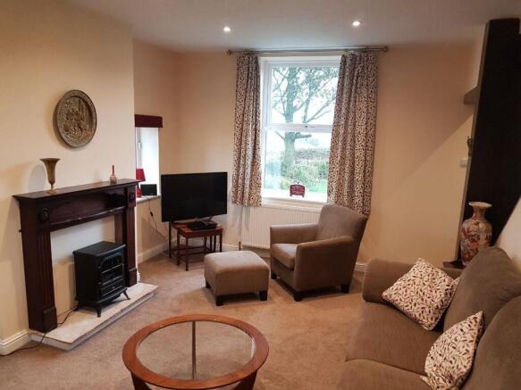 4 bed Detached for sale Image 6