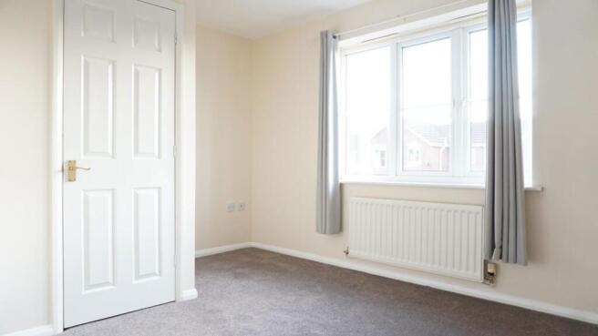 2 bed Semi-Detached to rent Image 12