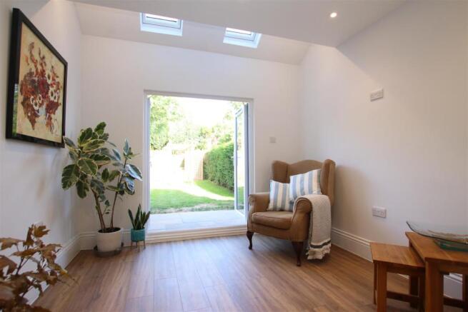Snug/Breakfast Area