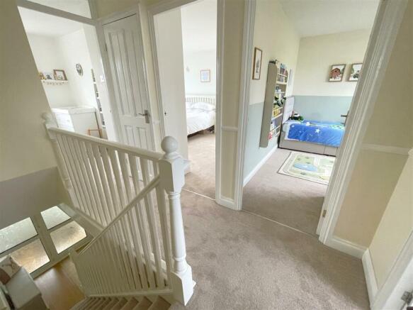 FIRST FLOOR LANDING