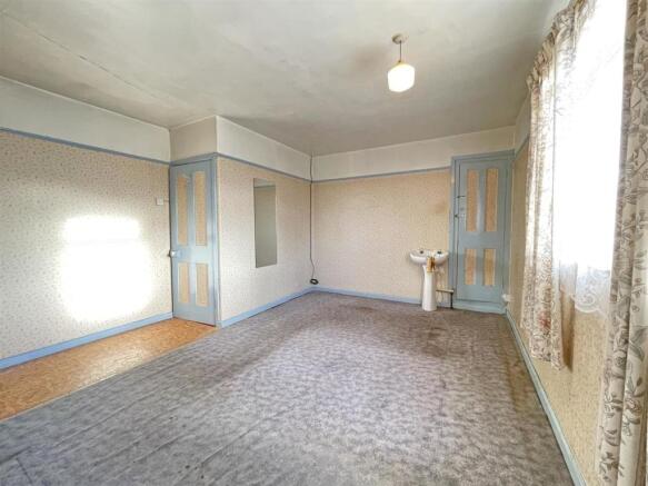 Wolseley Road 196 - bed 1 for inside shot 2.jpg
