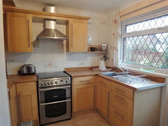 KITCHEN: