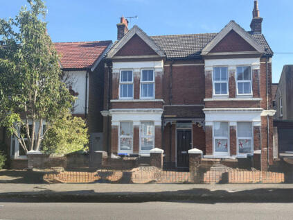 Northcourt Road, Worthing, BN14