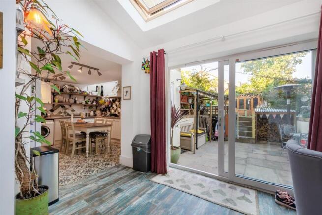 3a Maley Road, SE27 9BY-4.jpg