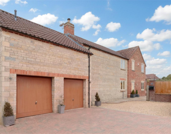 Driveway + Garaging.png