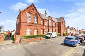 4, Gilberts Hill School House, Dixon Street, Swindon SN1 3PD