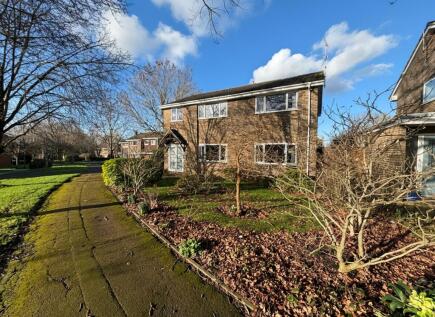 Cumbria Close, Thornbury, BS35