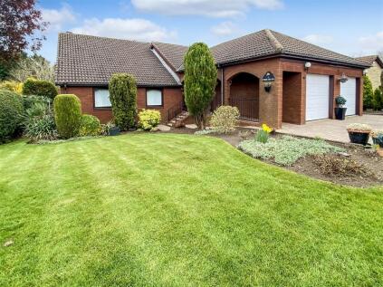 Stoneleigh Court, Woodham