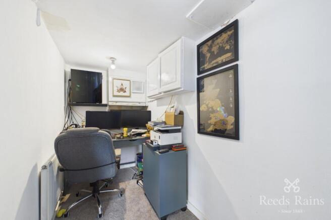 2 bed Terraced for sale Image 7