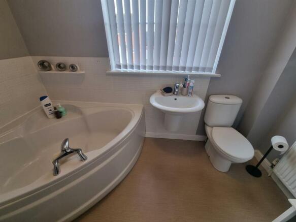 Ensuite.jpg
