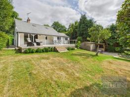 High Bank House, Sandrock Hill, Battle TN33 0QR