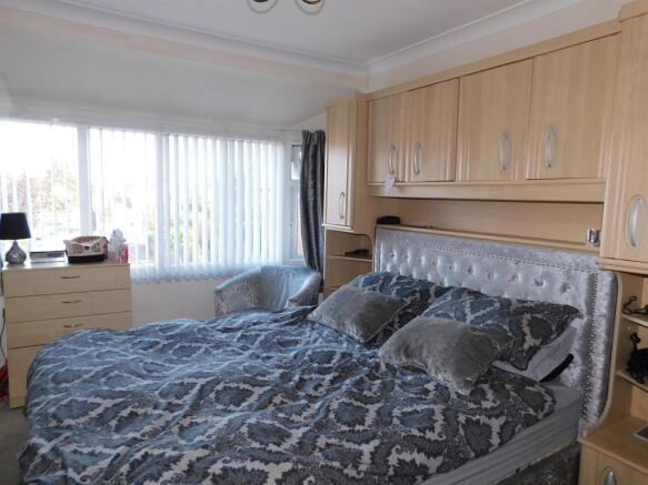 Bedroom 1b