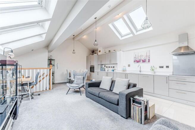 2 bed Apartment for sale Image 10
