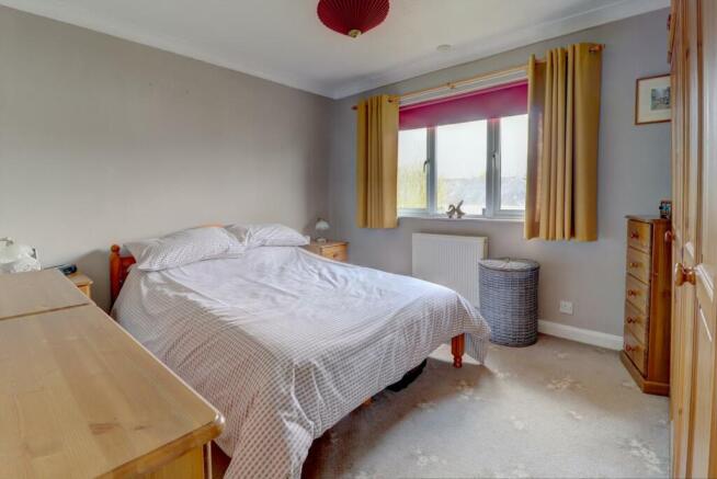 Bedroom 1.jpg