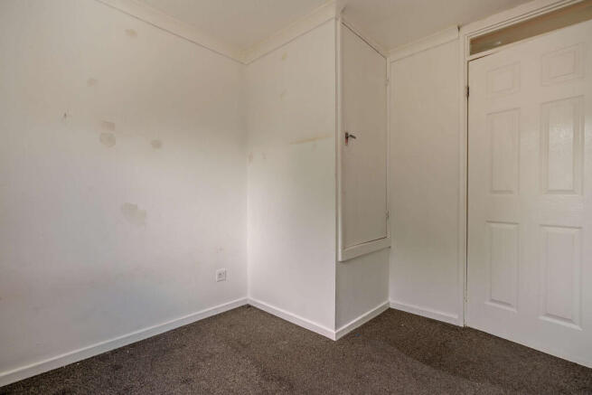 3 bed Terraced for sale Image 11