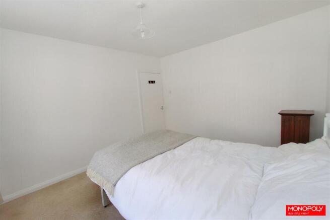 Master Bedroom..jpg