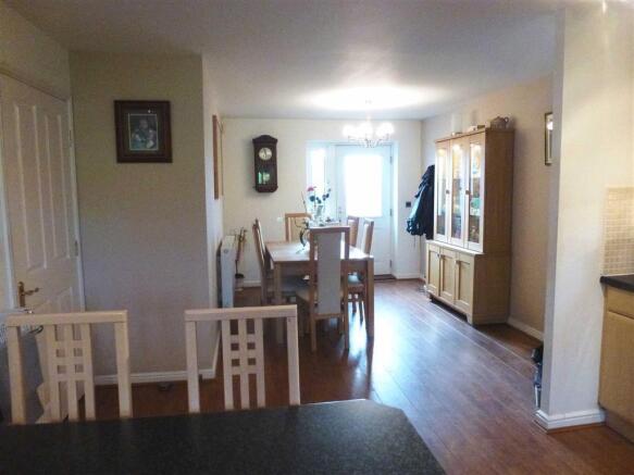 LIVING DINING FAMILY