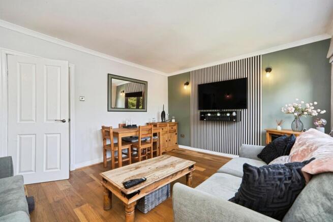 2 bed Town House for sale Image 7