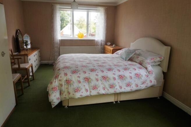 Bed 1.3