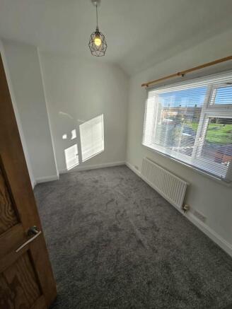 2nd bedroom