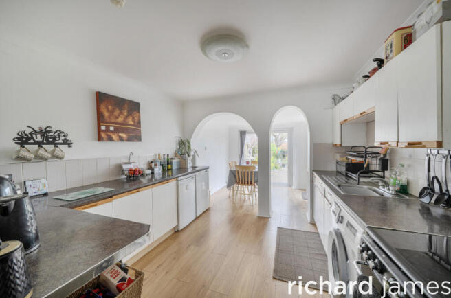 fd637a61062f4b1b9ca07490a64650b5