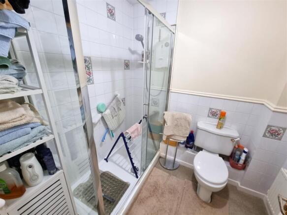 Shower room.jpg