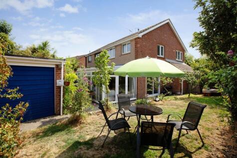 Wychwood Close, Dawlish, EX7