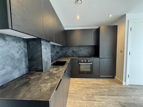 Kitchen Pic 5.jpeg