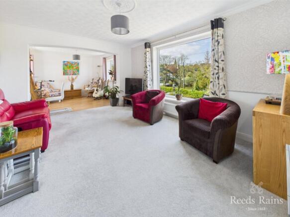 3 bed Detached for sale Image 11