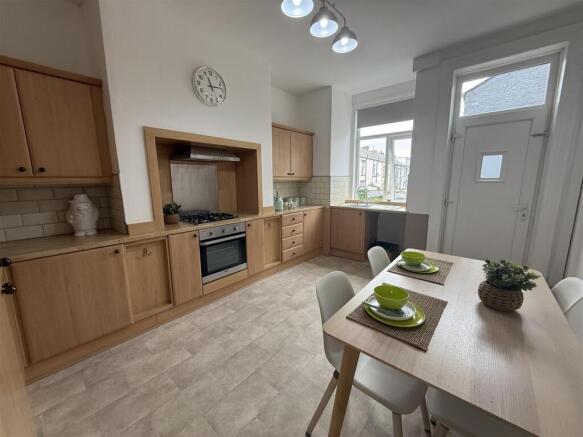 2 bed Terraced for sale Image 6