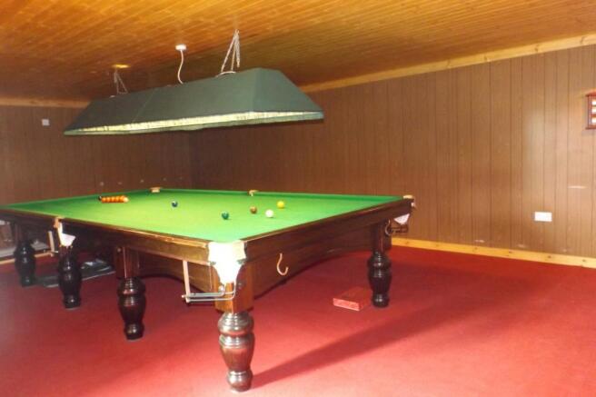snooker room