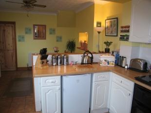 Kitchen/Dining Area