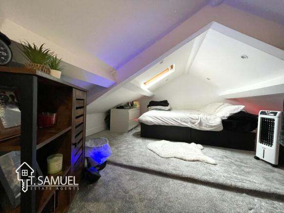 Attic spaceA.JPG