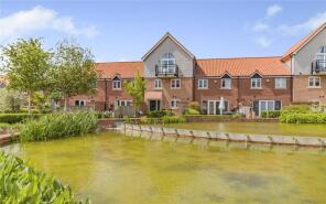24, The Quays, Burton Waters, Lincoln LN1 2XG