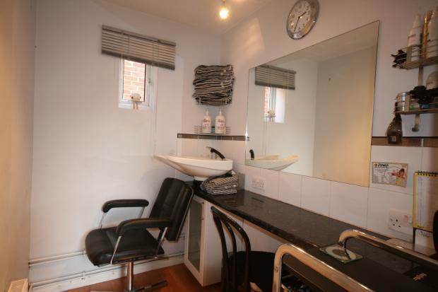 Photo 6