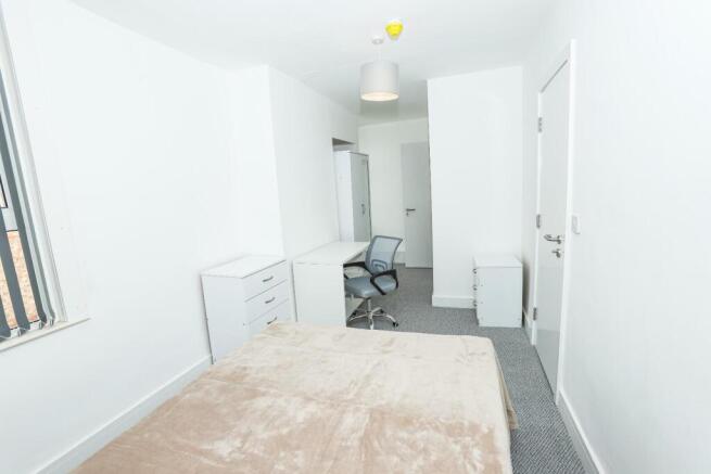 5 bed End of Terrace to rent Image 12