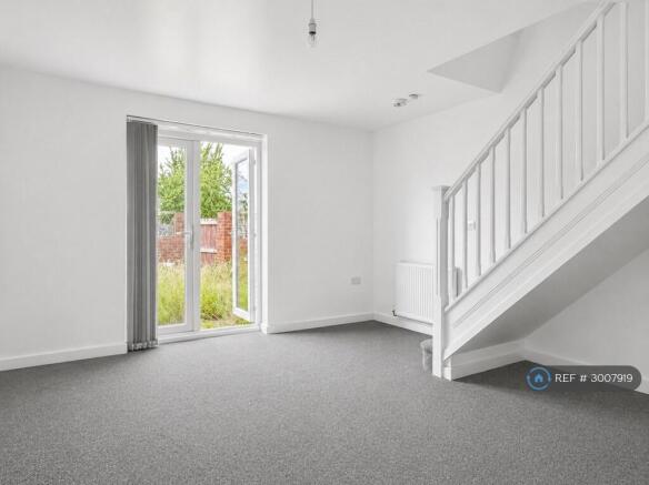 2 bed Terraced to rent Image 7