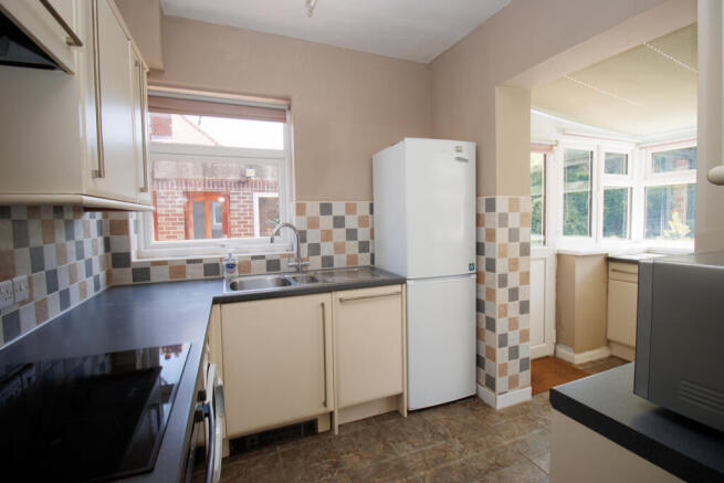 3 bed Semi-Detached for sale Image 9