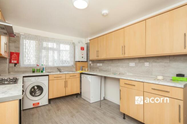 929b382a-98fc-f01...