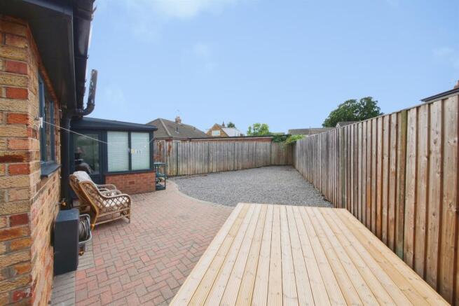 2 bed Semi-Detached Bungalow for sale Image 9
