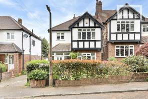 4, Wood Mead, Epping CM16 6TD