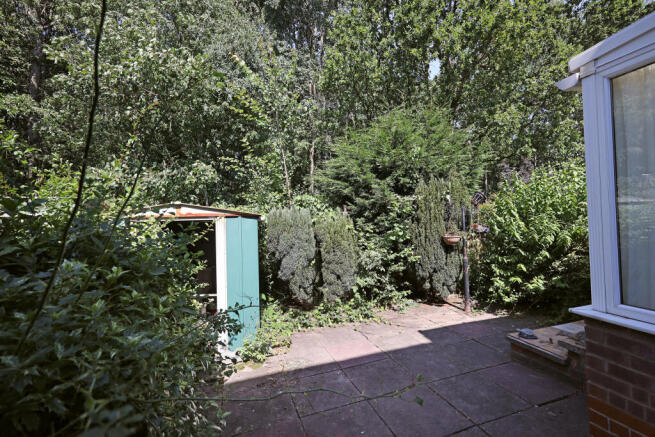 Birtles Close, Cheadle, Greater Manchester photo 4