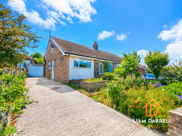 3 bed Semi-Detached Bungalow for sale in scarborough