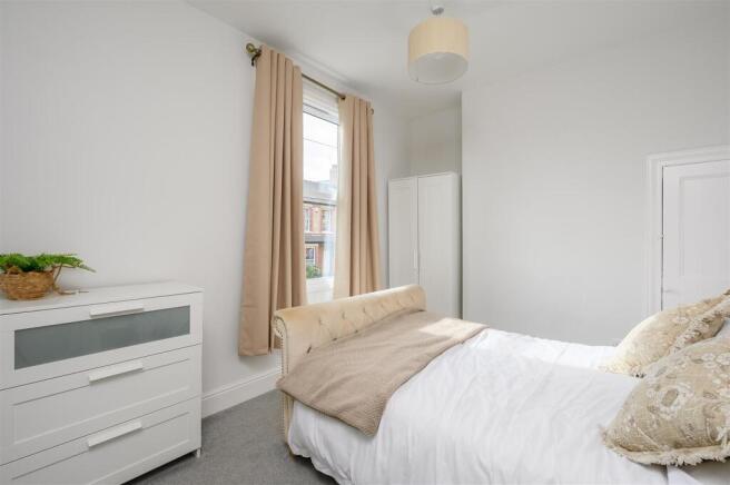 3 bed End of Terrace for sale Image 5