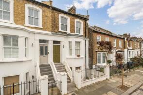 First Floor Flat, 46, Chaucer Road, Acton W3 6DR