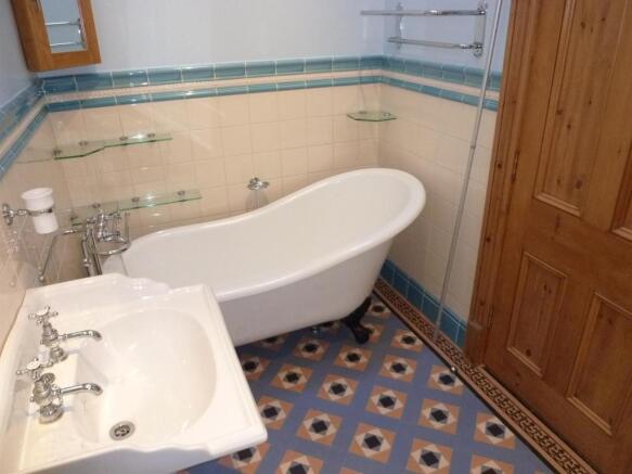BATHROOM2