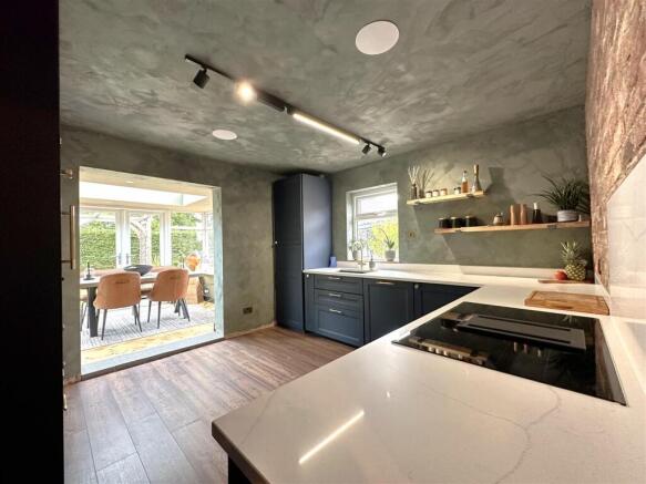 Kitchen Into Living Space 997